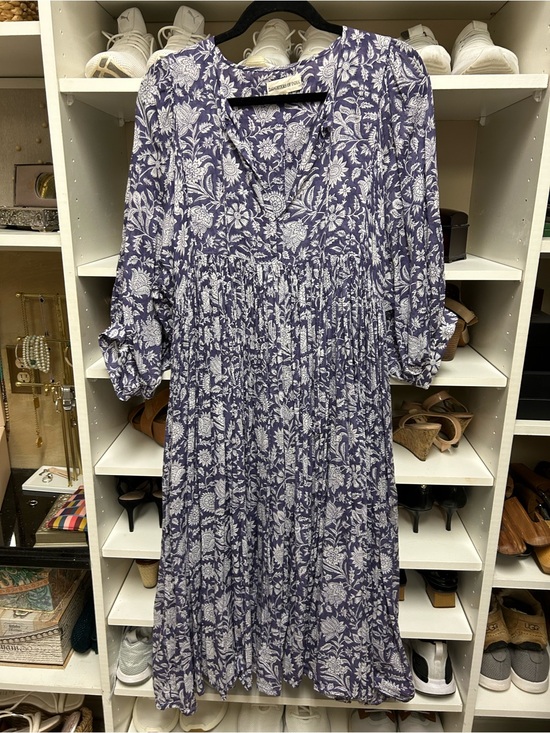 Daughters of India Dresses & Skirts - Daughters of India Lavender and White Floral Midi Dress